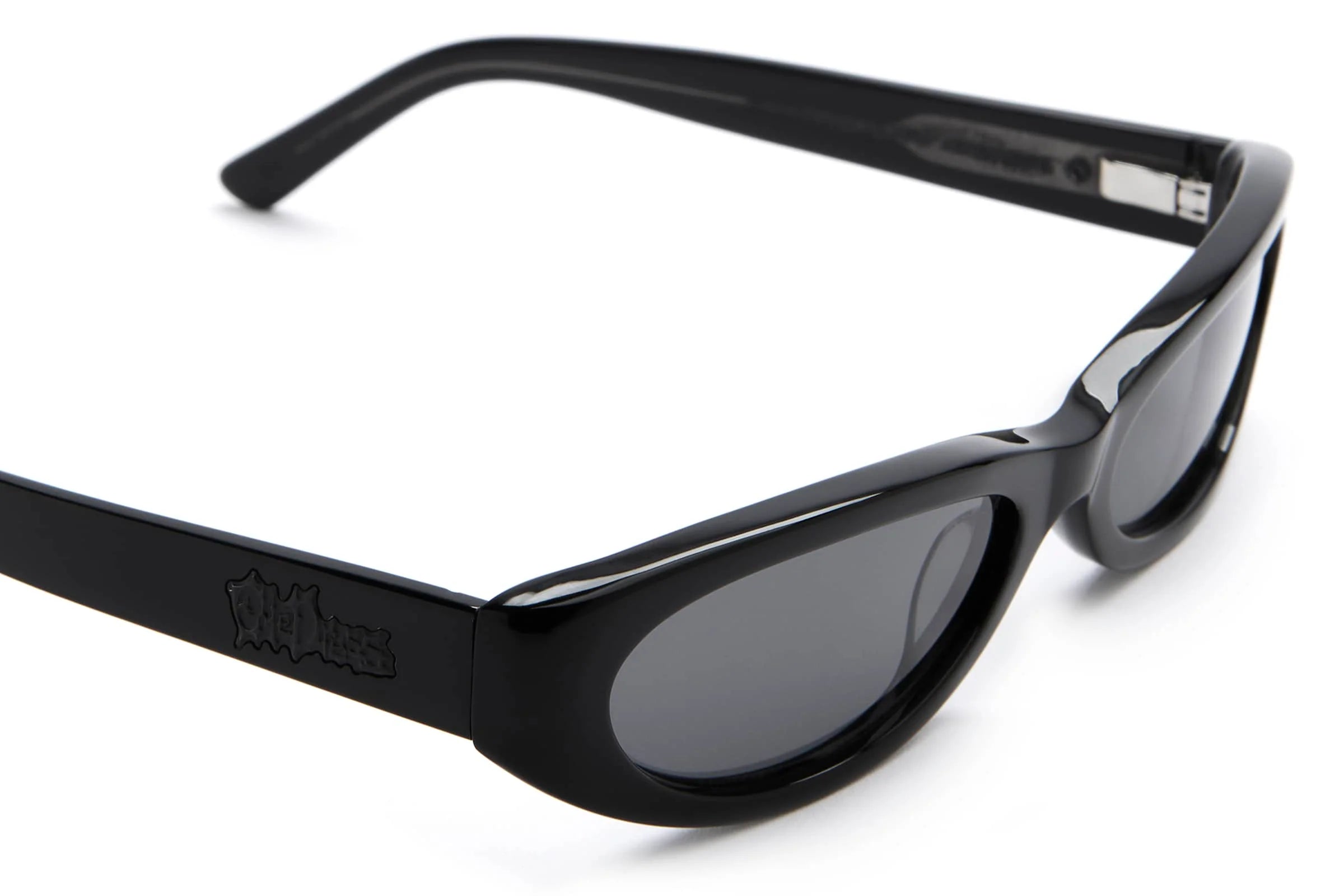 The Eyedress Oval - Black Bio